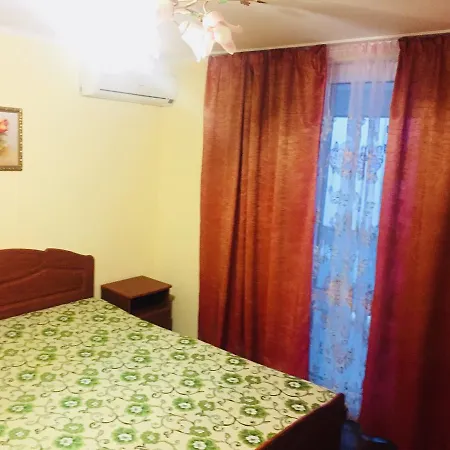 Orlinoe Gnezdo Apartment *