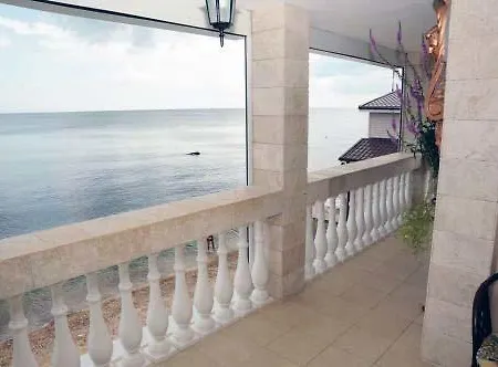 Orlinoe Gnezdo Apartment Odesa